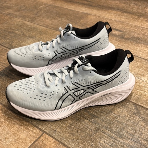 Men's ASICS Ice Blue Running Shoes - Picture 4 of 11